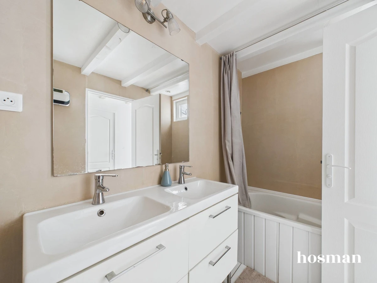 Maison de 98.0 m² à Mérignac