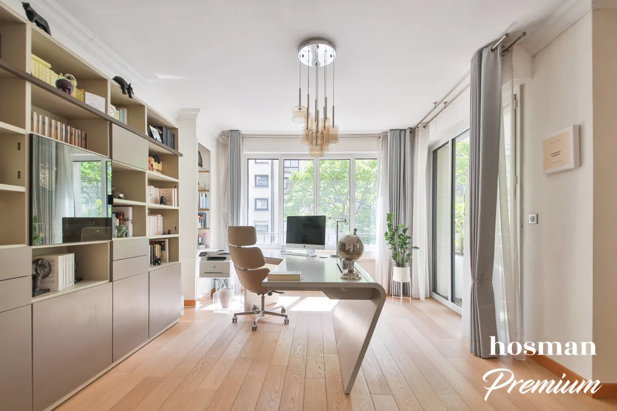 Appartement de 165.0 m² à Paris