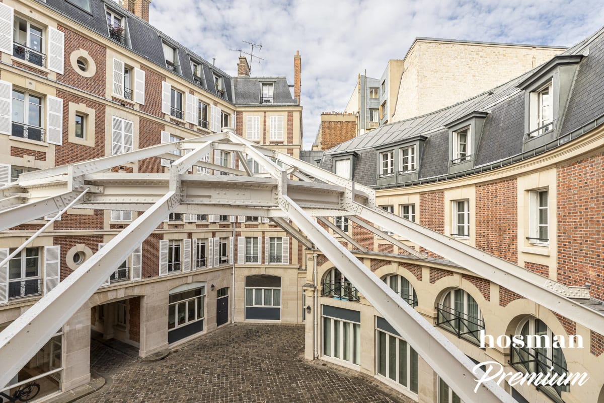 Appartement de 158.0 m² à Paris