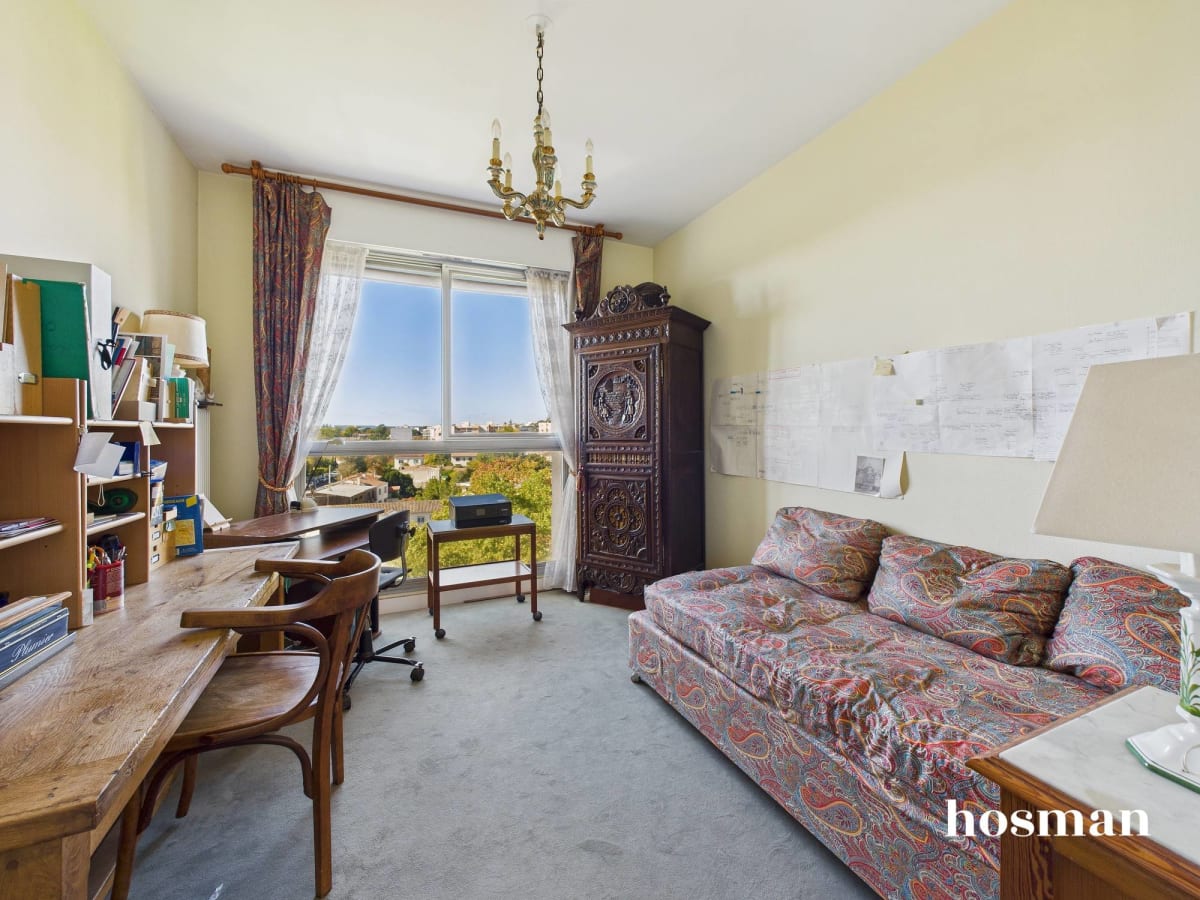 Appartement de 147.0 m² à Bordeaux
