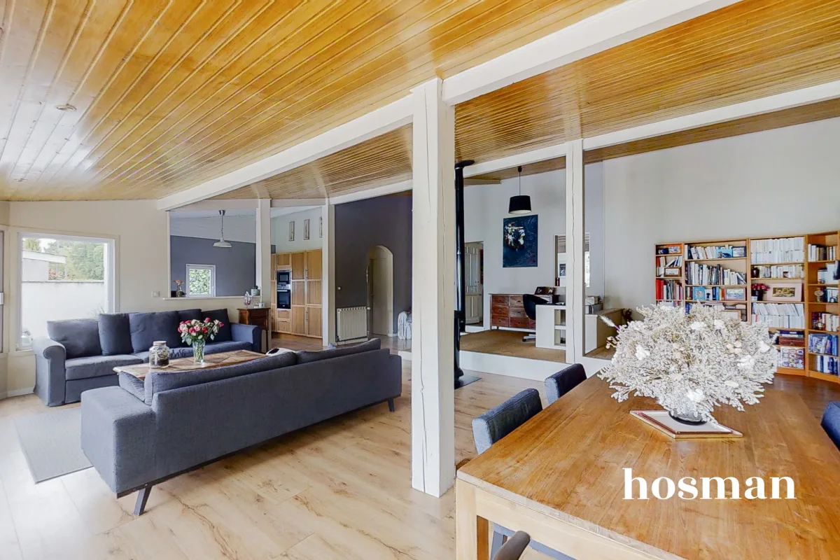 Maison de 180.0 m² à Saint-Médard-en-Jalles