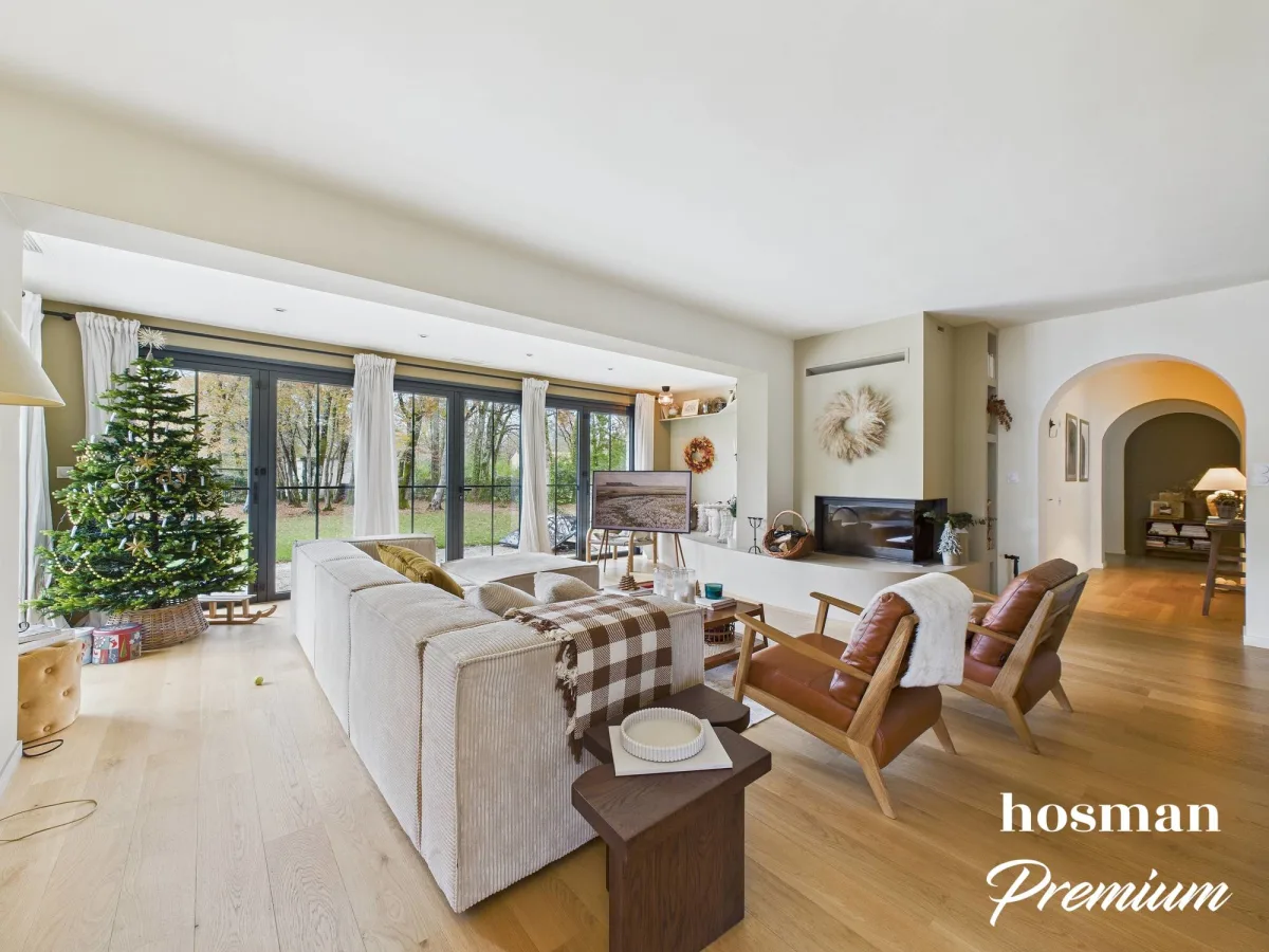 Maison de 180.0 m² à Saint-Sulpice-et-Cameyrac