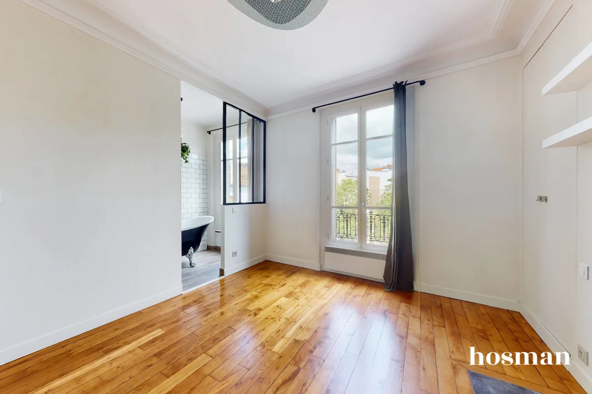 Coup de cœur ! 2 pièces de 45 m2 - Charmant, ensoleillé & renové - Rue