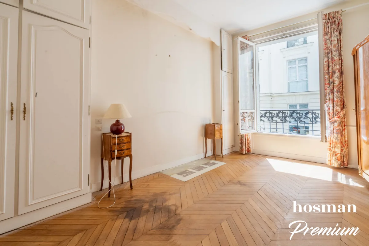 Appartement de 190.0 m² à Paris
