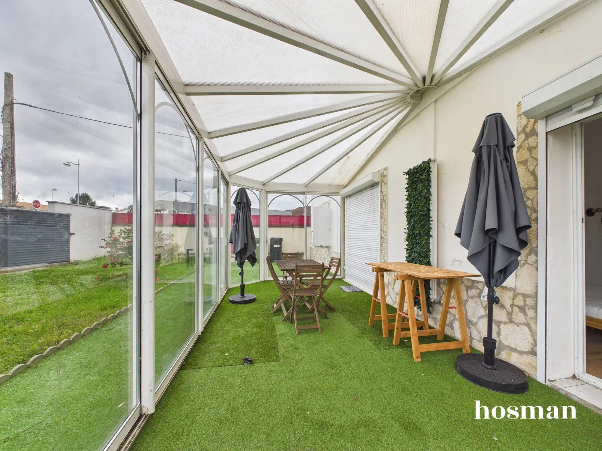 Maison de 220.0 m² à Cenon