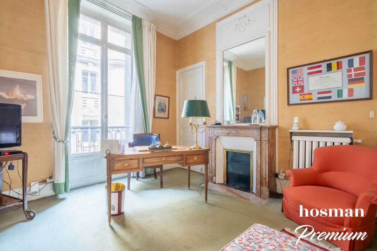 Appartement de 253.0 m² à Paris