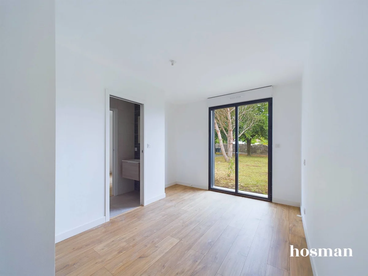 Maison de 196.5 m² à Canéjan