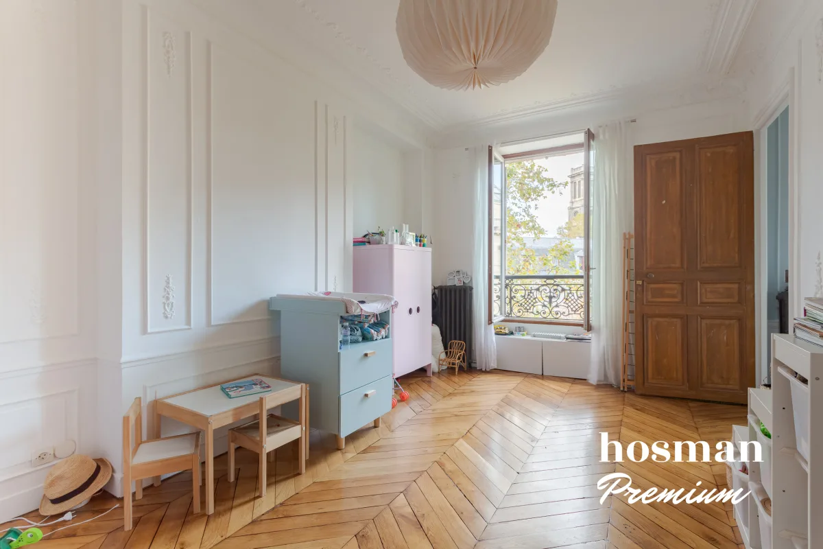 Appartement de 127.0 m² à Paris