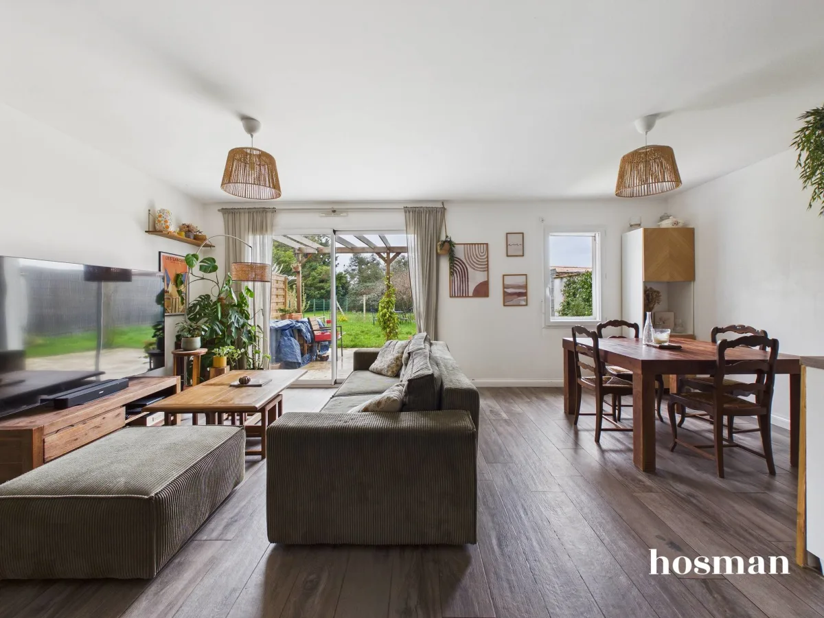 Maison de 100.0 m² à Eysines