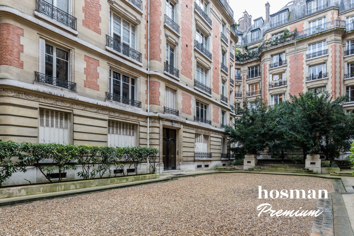 164 Rue Du Faubourg Saint Honoré 75008 Paris Duplex 4 pièces traversant d'une surface de 139m2 (127m2 carrez) - Rue du Faubourg  Saint-Honoré 75008 Paris