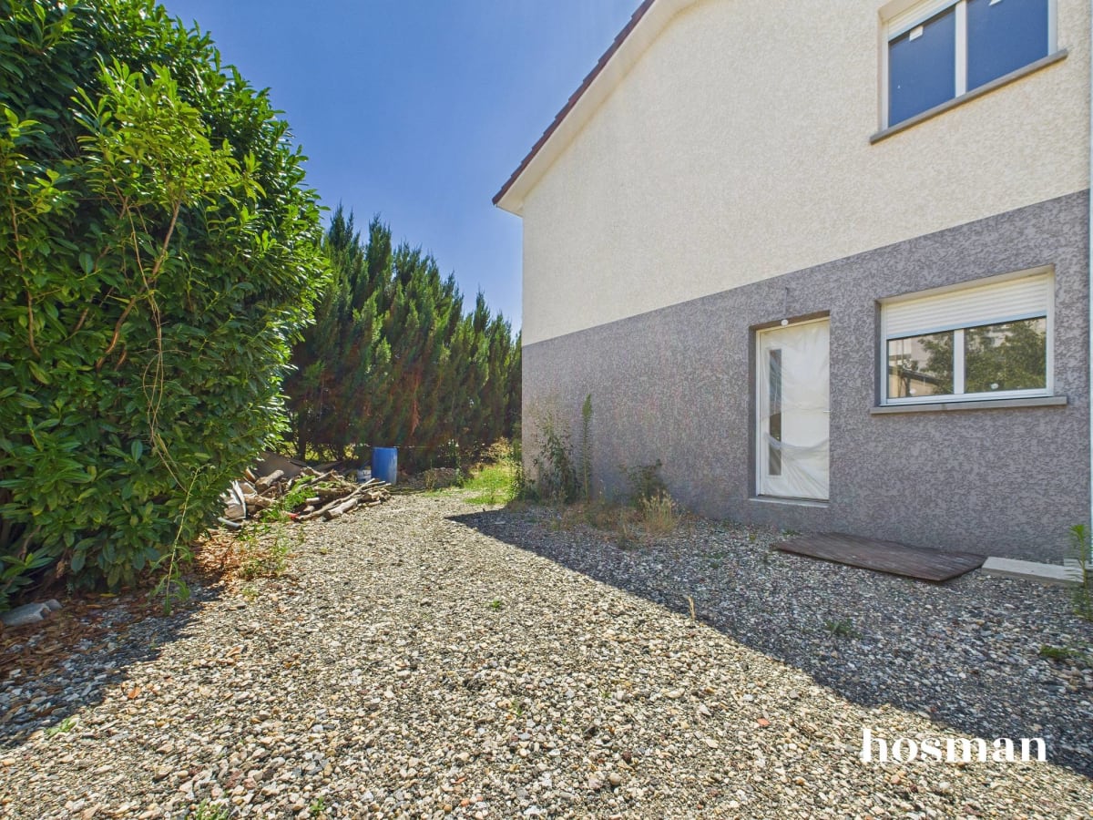 Maison de 125.0 m² à Vénissieux