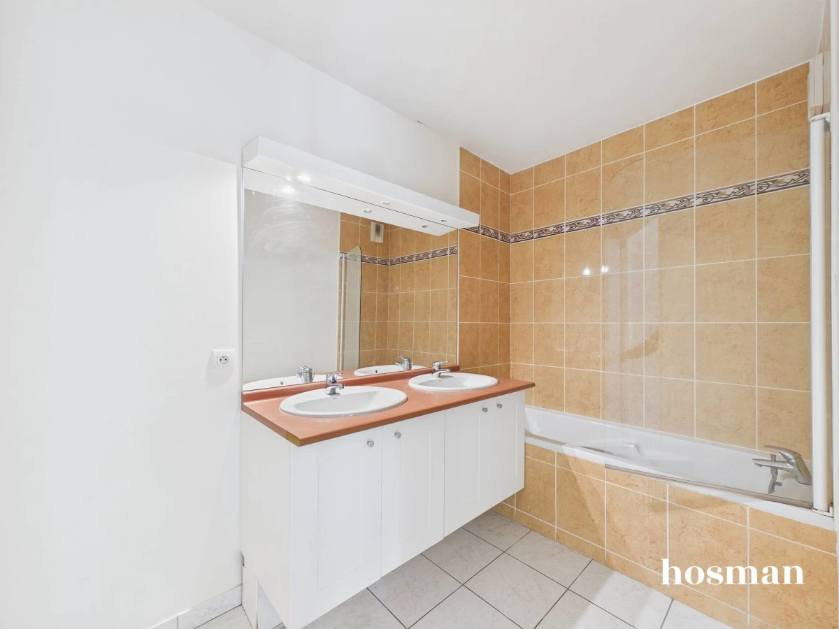 Appartement de 106.0 m² à Bordeaux