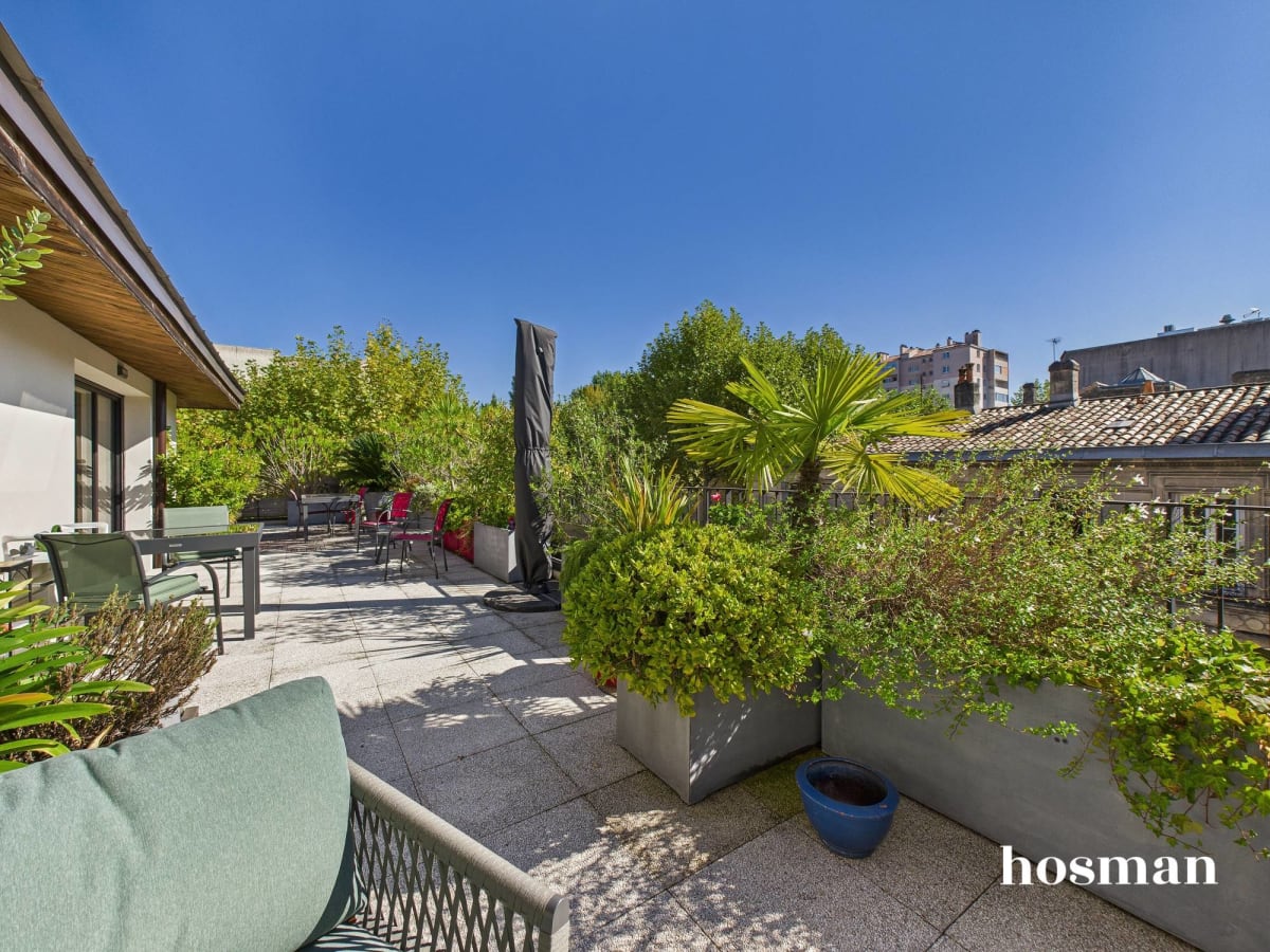 Appartement de 98.0 m² à Bordeaux