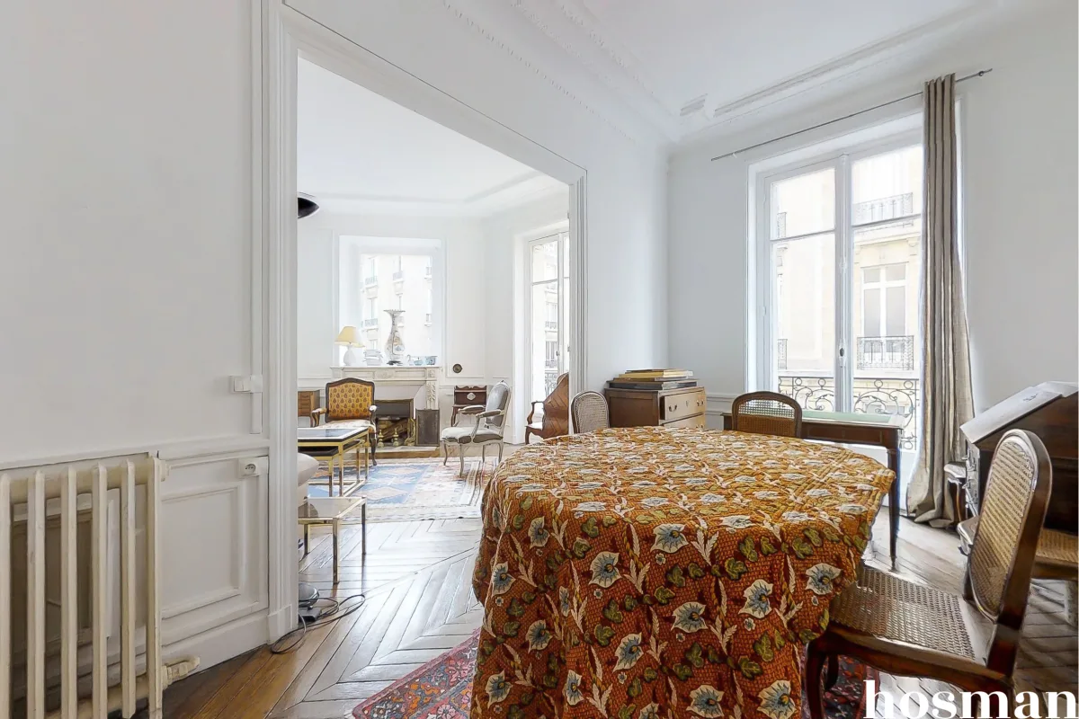 Appartement de 130.0 m² à Paris