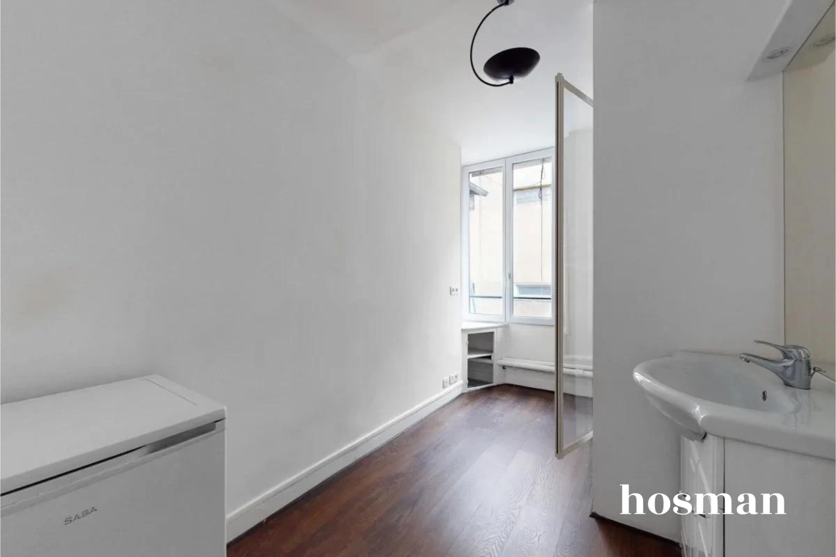 Appartement de 10.2 m² à Paris
