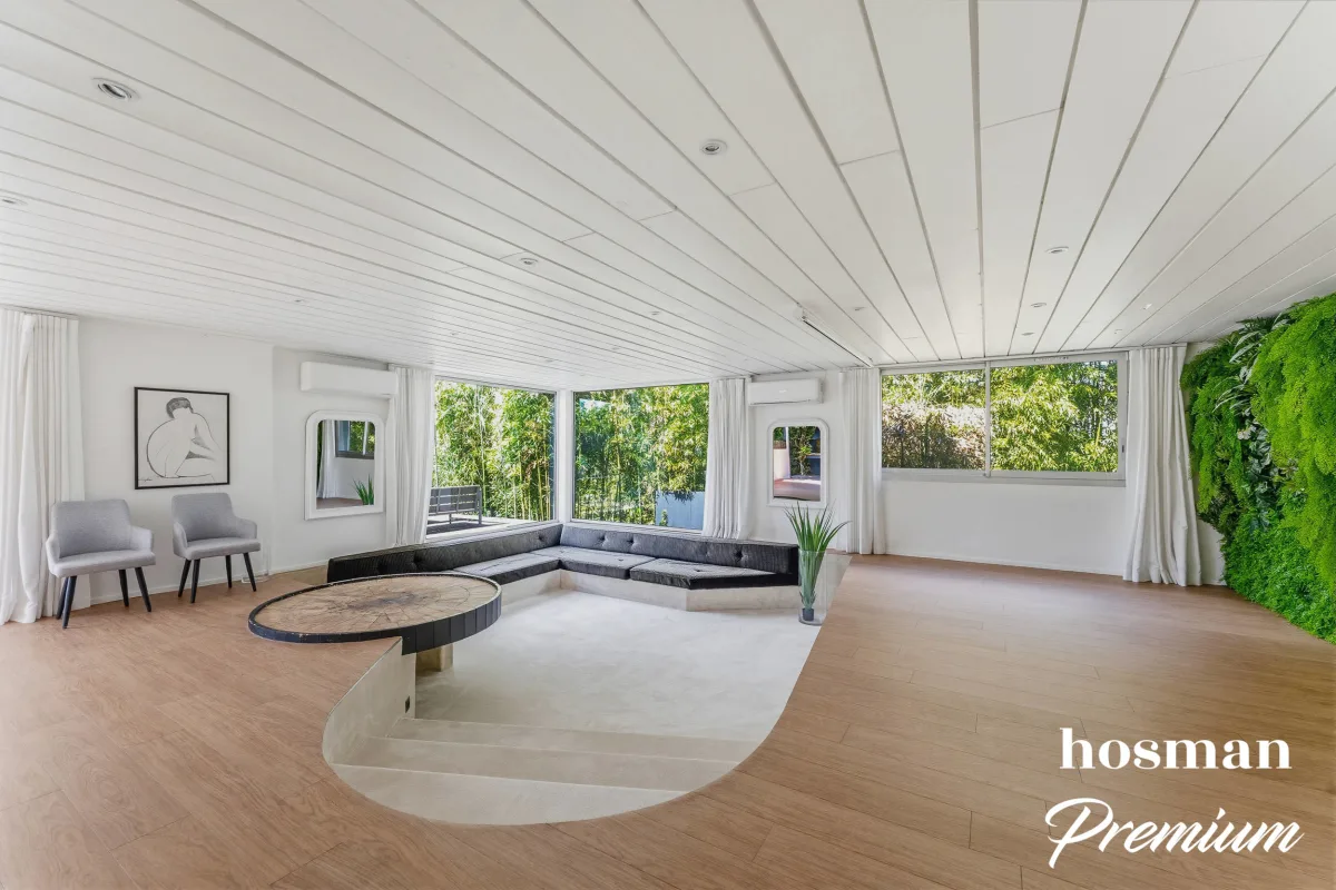 Maison de 212.0 m² à Mérignac