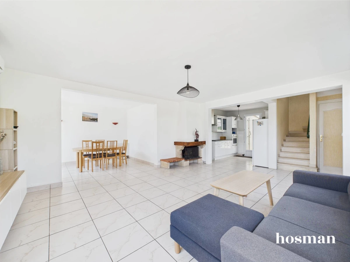 Maison de 125.0 m² à Mérignac