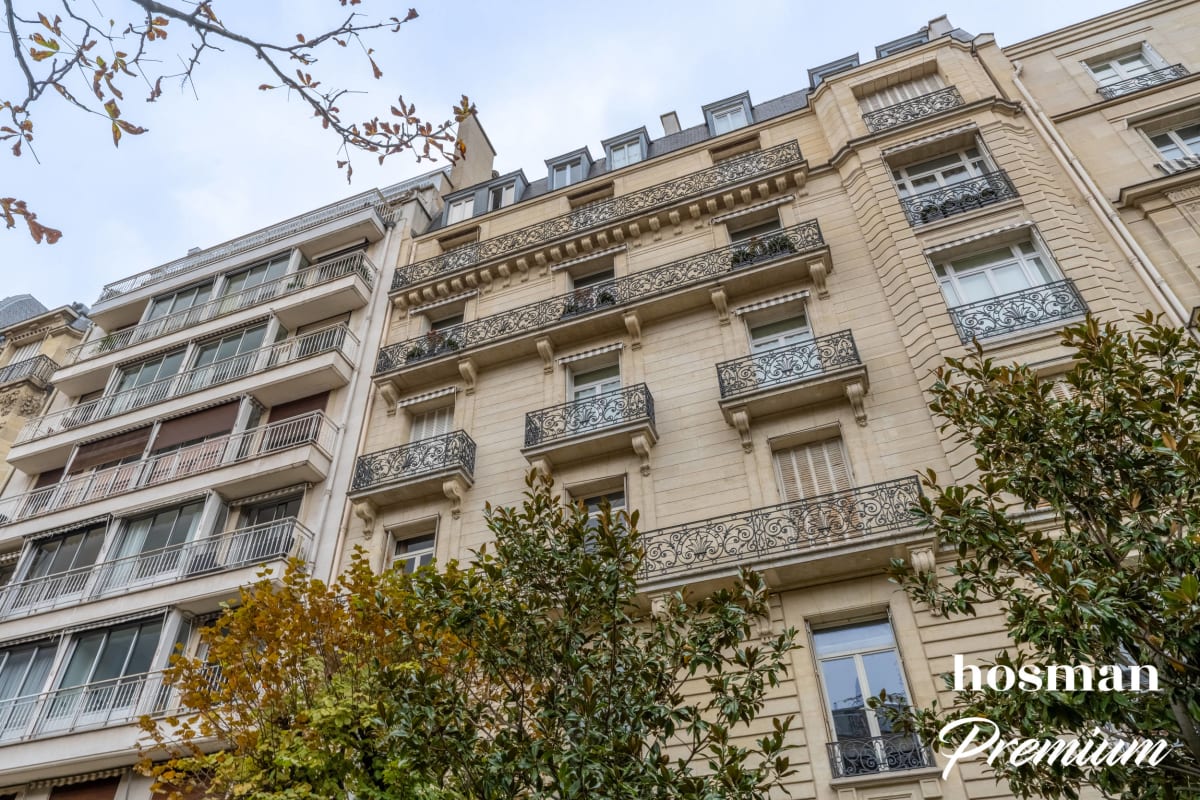 Appartement de 239.77 m² à Paris