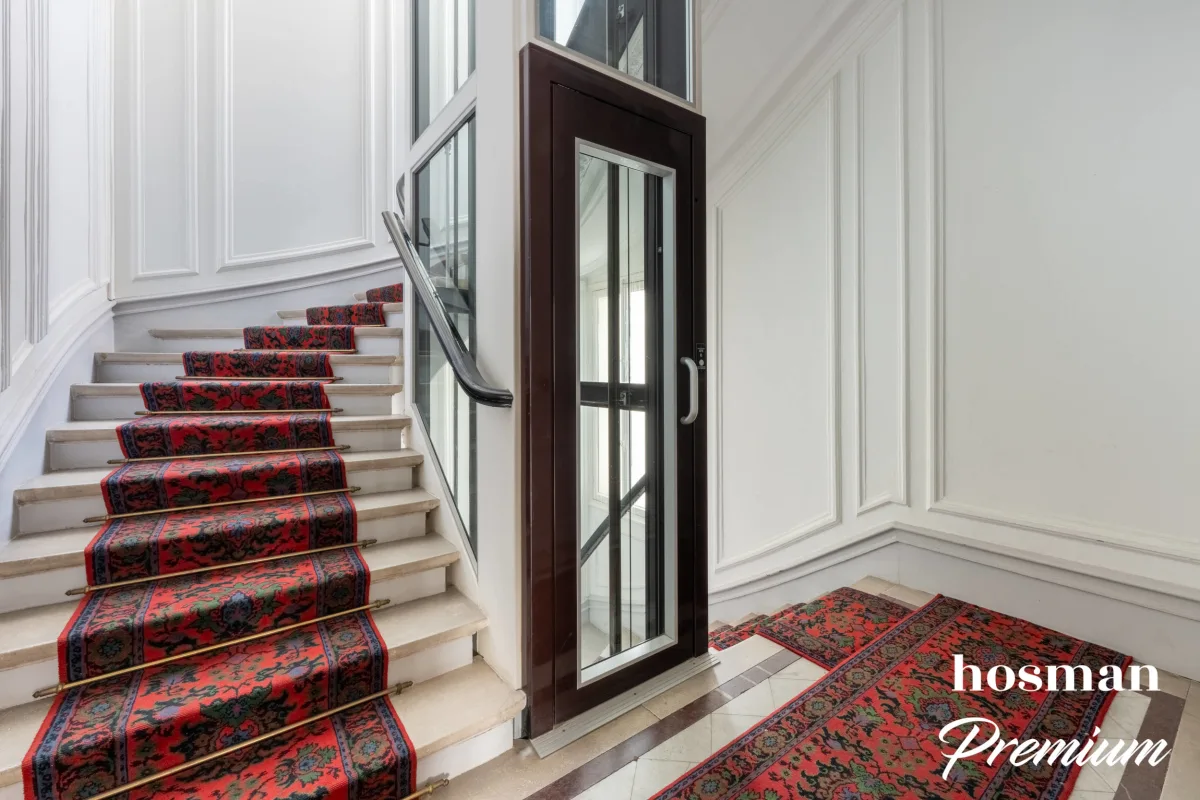 Appartement de 165.0 m² à Paris