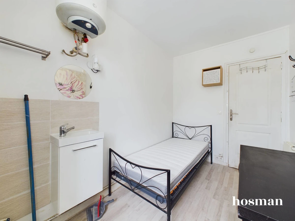 Appartement de 8.4 m² à Paris