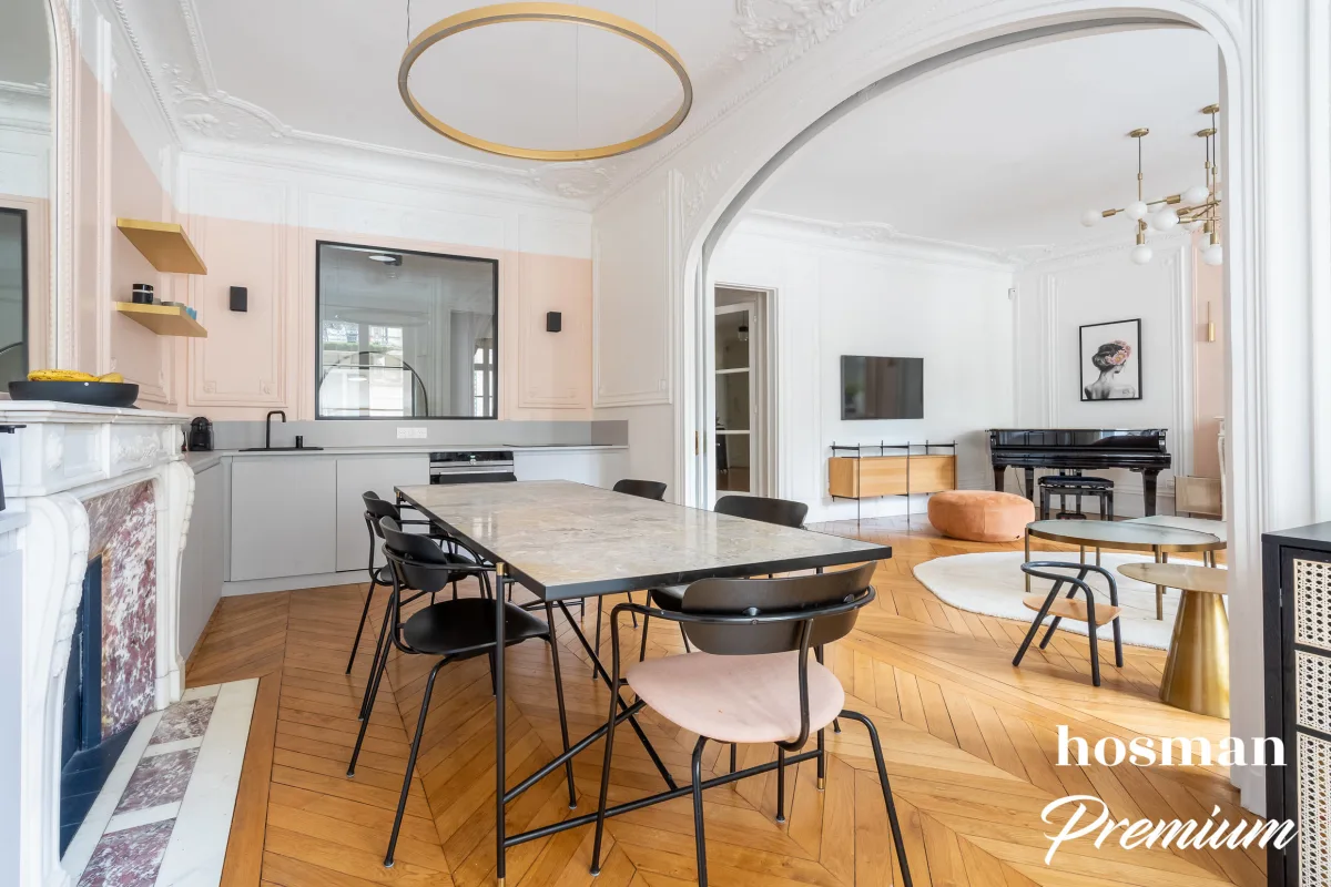 Appartement de 179.0 m² à Paris