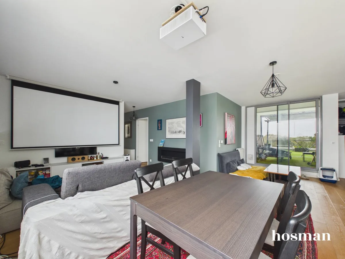 Appartement de 107.0 m² à Bordeaux