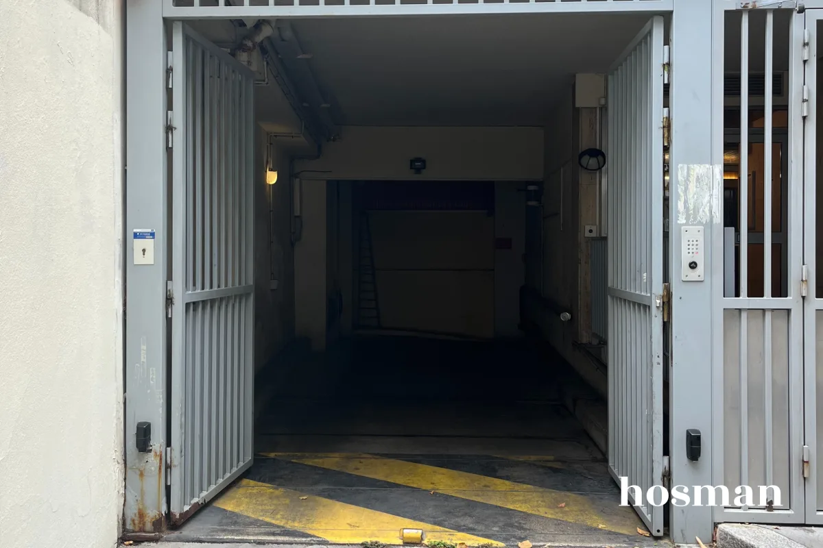 Parking de 11.5 m² à Paris
