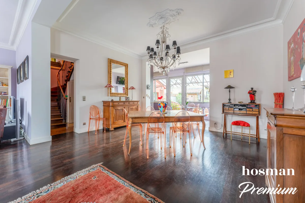 Maison de 230.0 m² à Bordeaux