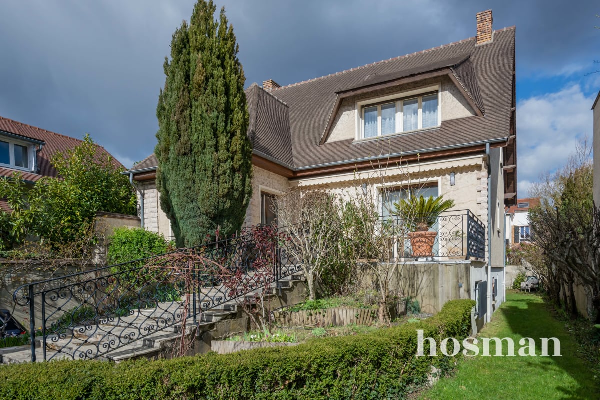 Maison de 290.0 m² à Versailles