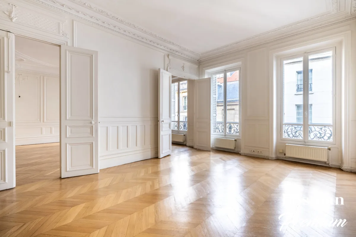 Appartement de 165.0 m² à Paris