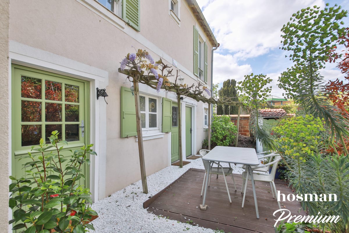 Maison de 247.0 m² à Colombes