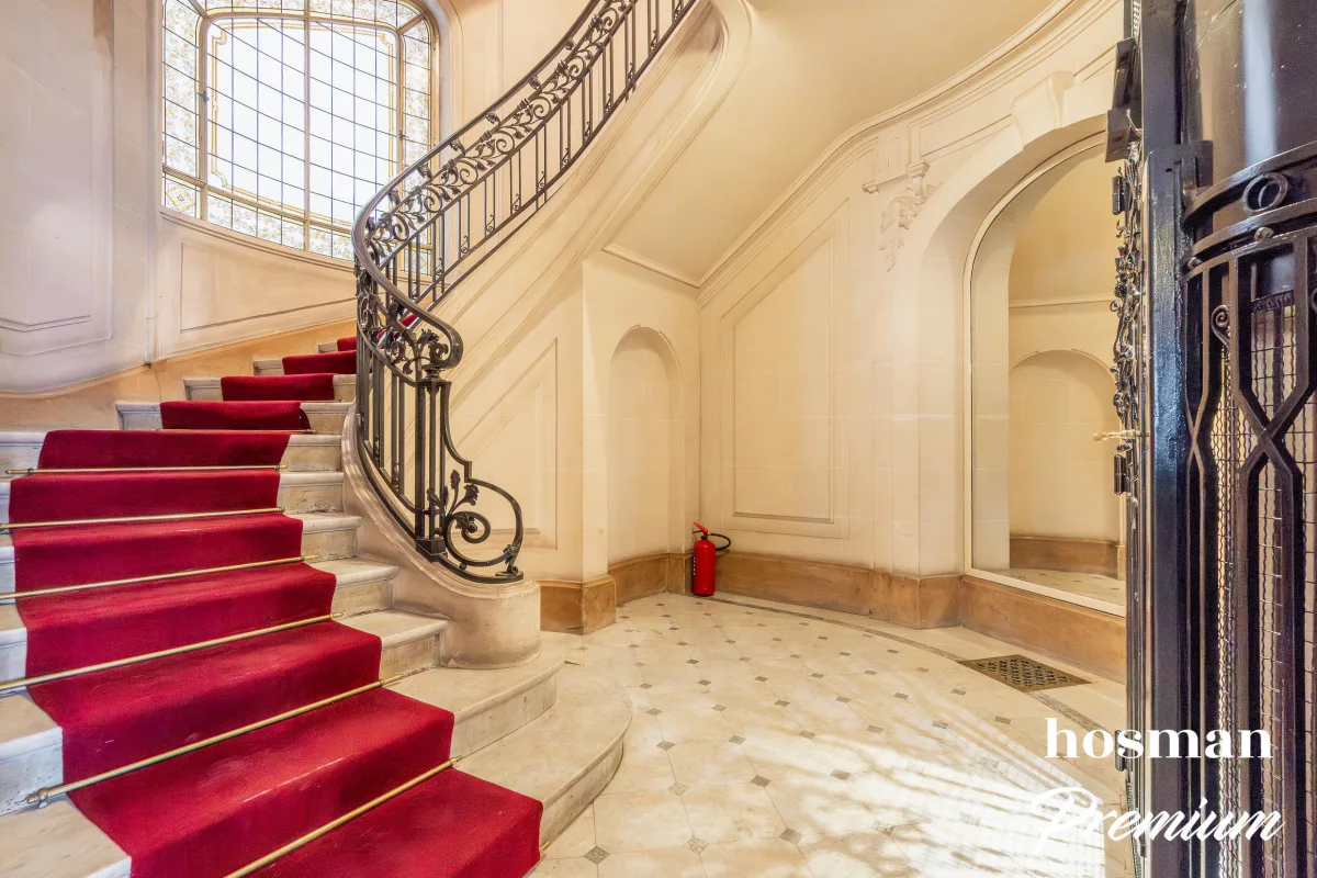 Appartement de 190.0 m² à Paris