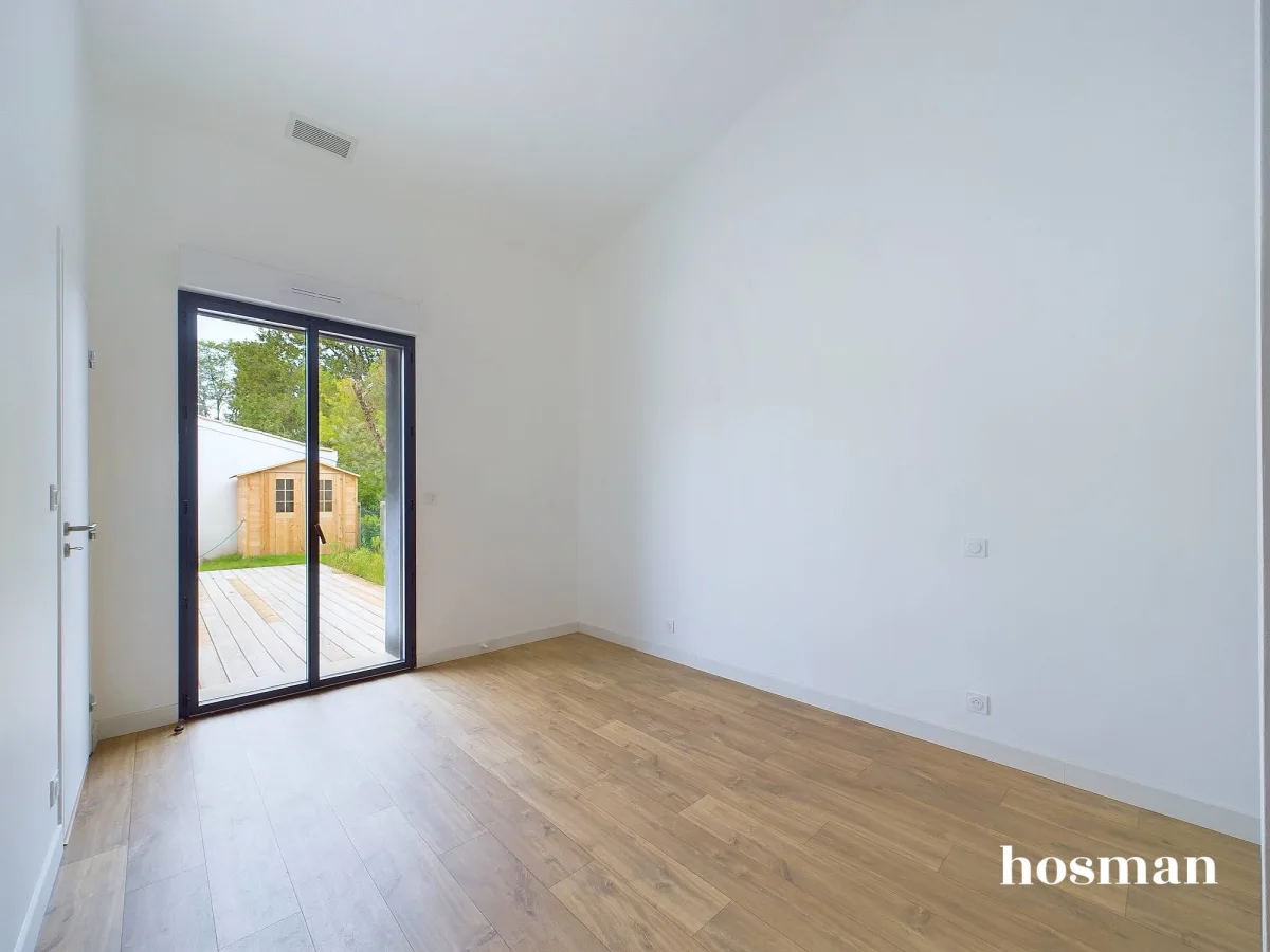 Maison de 196.5 m² à Canéjan