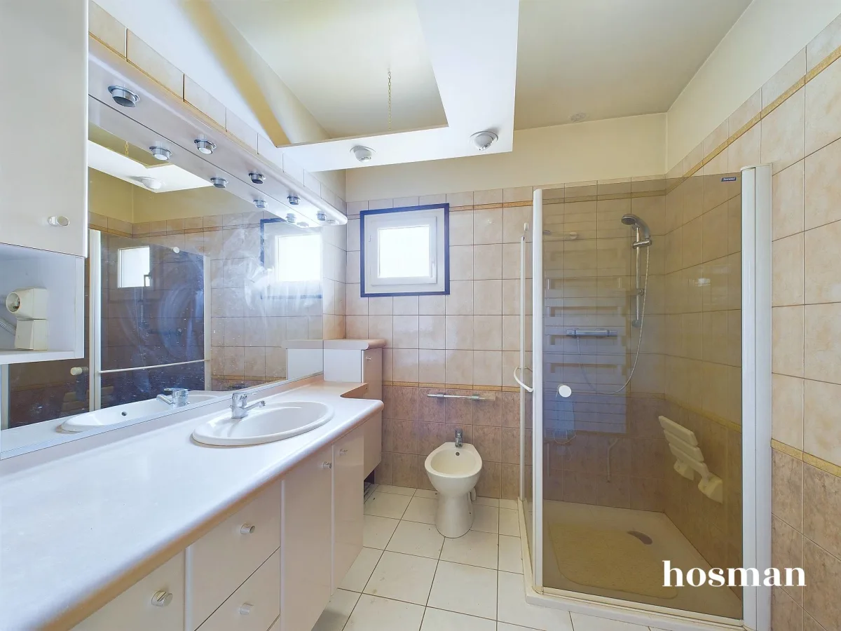 Maison de 120.0 m² à Pessac