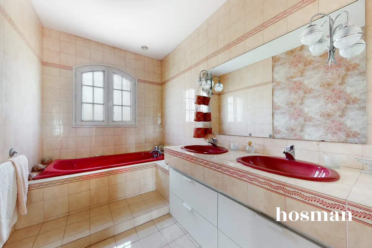 Maison de 122.0 m² à Gradignan