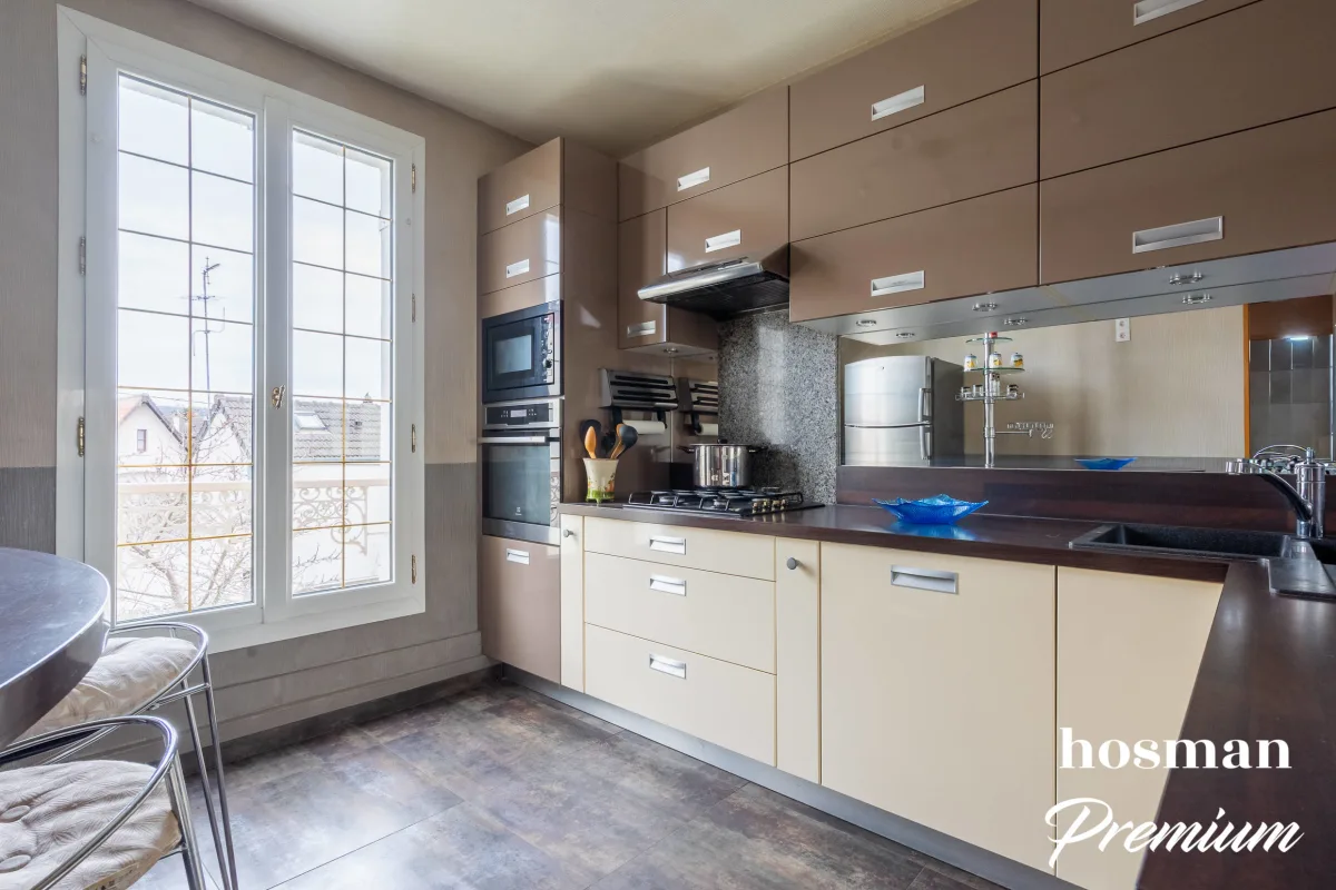 Maison de 140.0 m² à Clamart