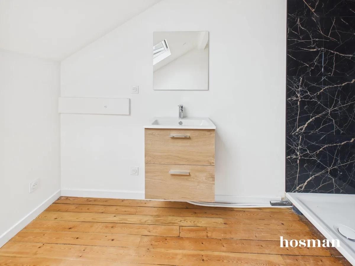 Appartement de 8.42 m² à Versailles
