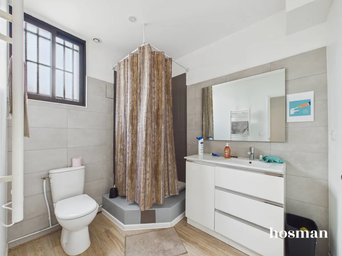 Maison de 220.0 m² à Cenon