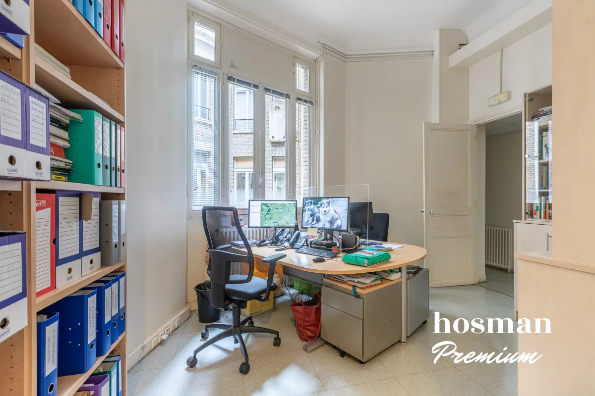 Appartement de 355.0 m² à Paris