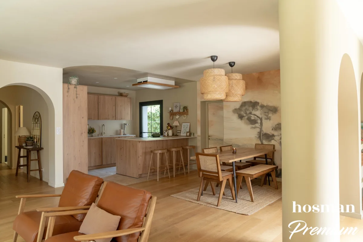 Maison de 180.0 m² à Saint-Sulpice-et-Cameyrac