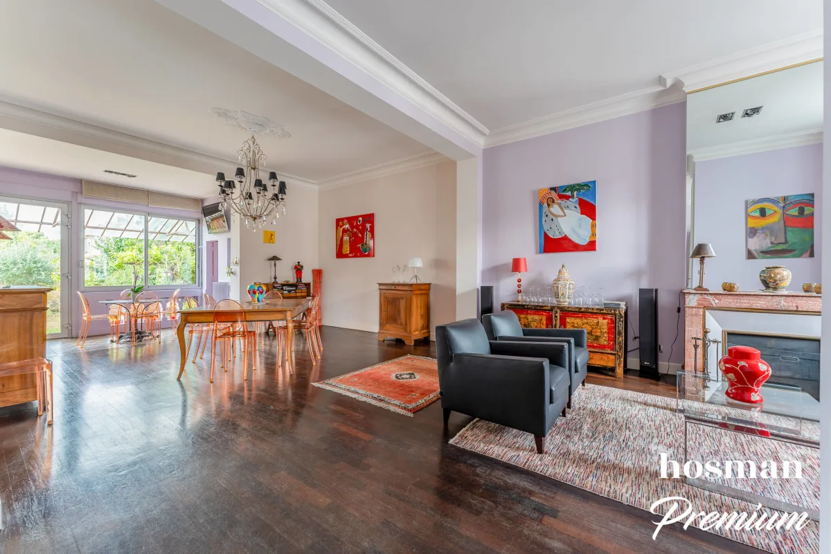 Maison de 230.0 m² à Bordeaux