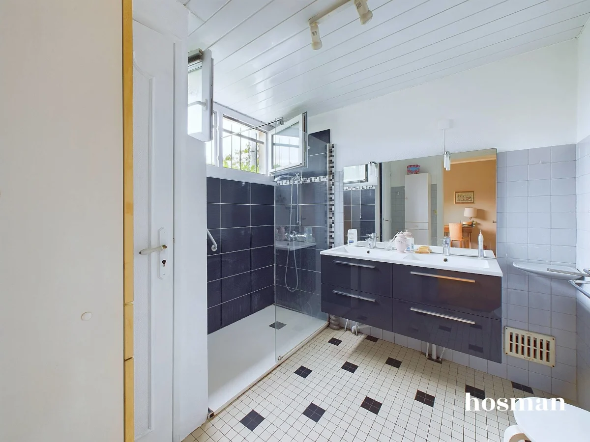Appartement de 111.9 m² à Mérignac