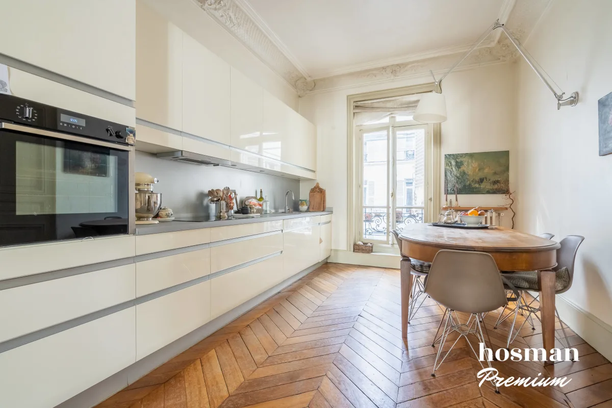 Appartement de 123.37 m² à Paris