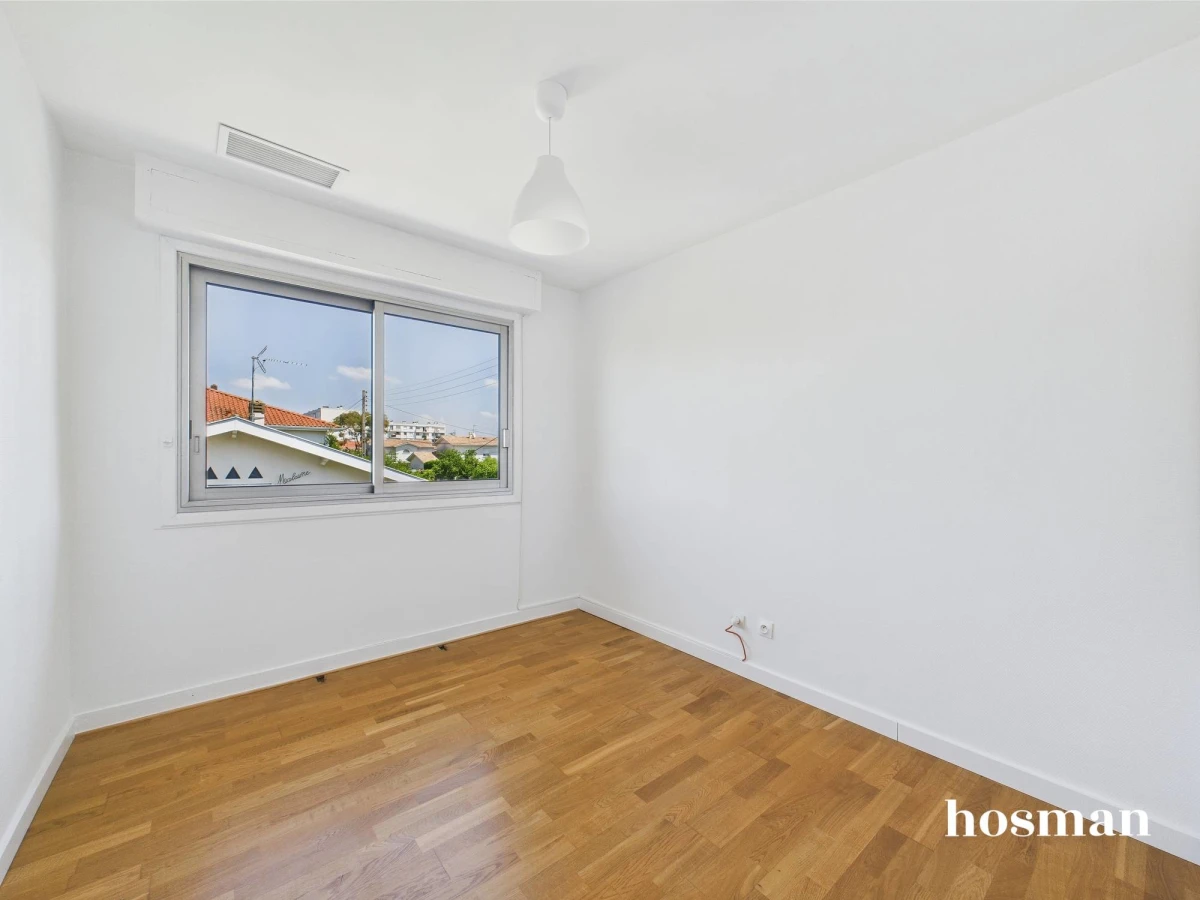 Maison de 125.0 m² à Mérignac
