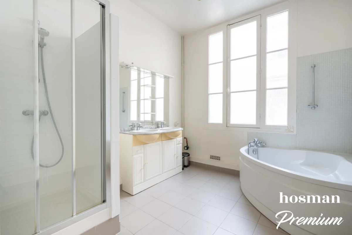 Appartement de 165.0 m² à Paris