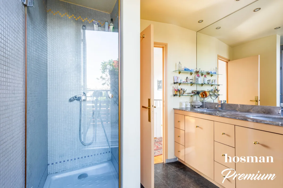 Duplex de 104.0 m² à Paris