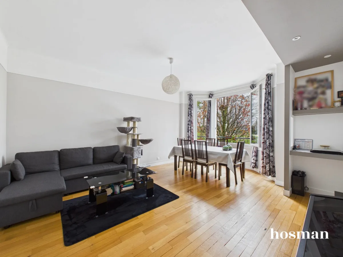 Appartement de 85.0 m² à Suresnes