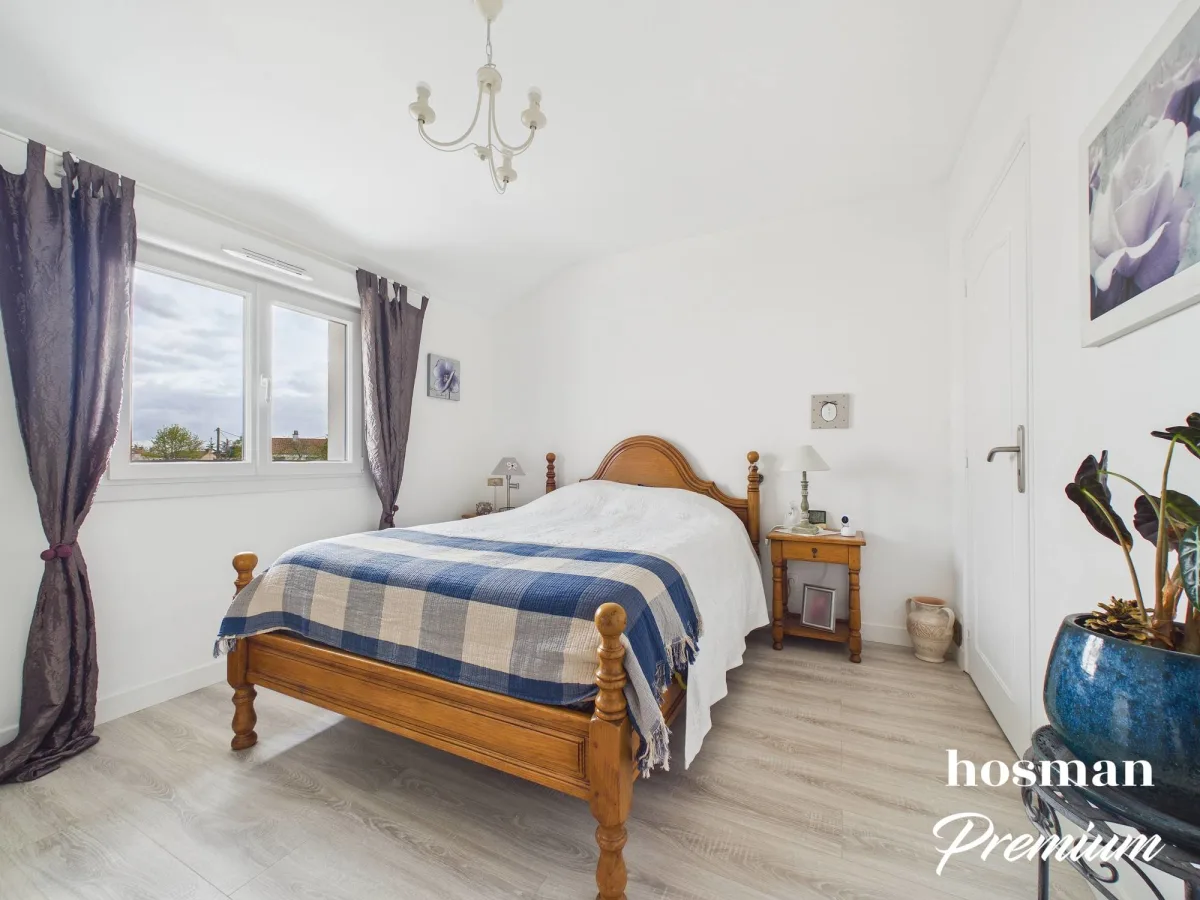 Maison de 201.3 m² à Saint-Sébastien-sur-Loire