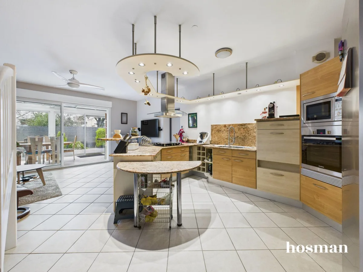 Maison de 110.0 m² à Mérignac