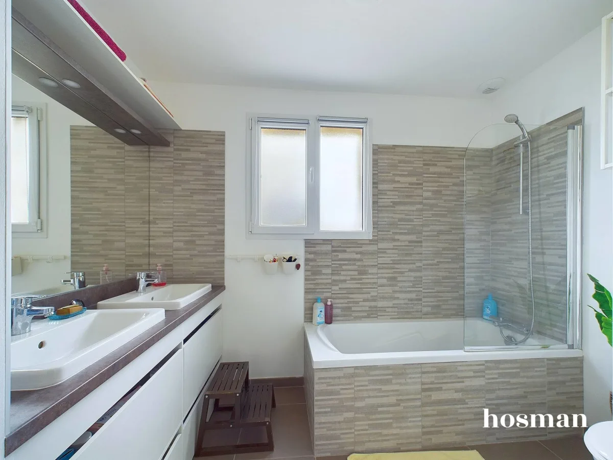 Maison de 89.0 m² à Eysines